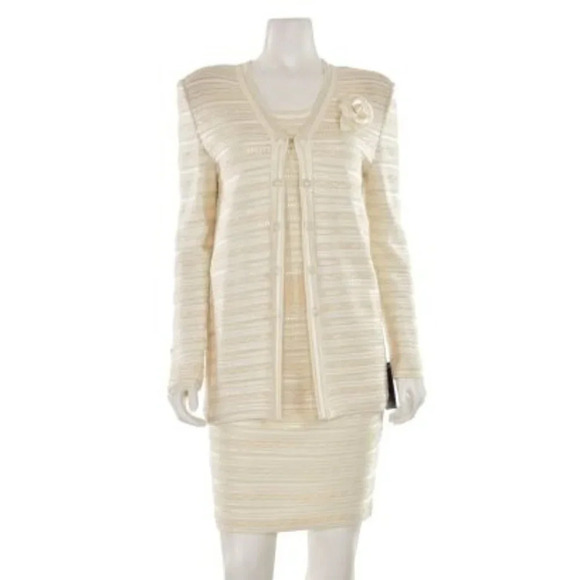 St. John Evening 3pc Ivory Paillette Skirt Suit. Sz: 6/10 - Picture 1 of 14